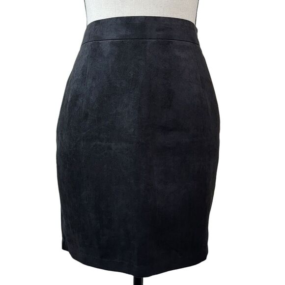 Boohoo Ilia Skirt Womens Sz 8‎ Black Mini Faux Suede Straight Pencil Date Casual - Picture 1 of 8